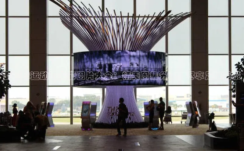 辉达app官方下载百度智能云女足球运动员手套图片大全：精美图集分享，尽享足球美景